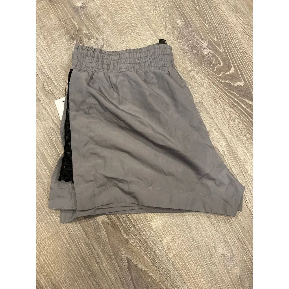 Pony Shorts Women‎ Large